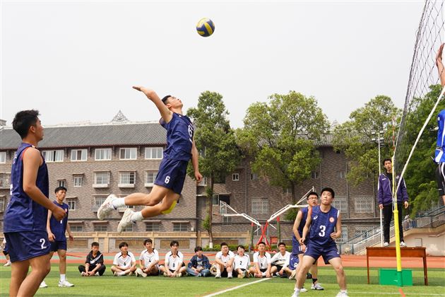 棠外高中男子排球队勇夺冠军