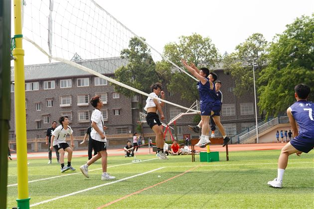 棠外高中男子排球队勇夺冠军