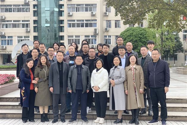 川渝两校话发展 携手并进谋新篇