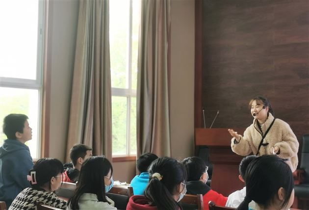 小初衔接向未来，双向共赢促发展 