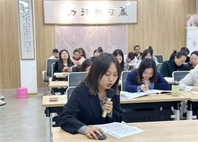 聚焦学习任务群 探索教学新样态——记棠外附小语文专题研讨活动