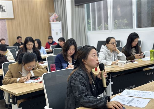 聚焦学习任务群 探索教学新样态——记棠外附小语文专题研讨活动