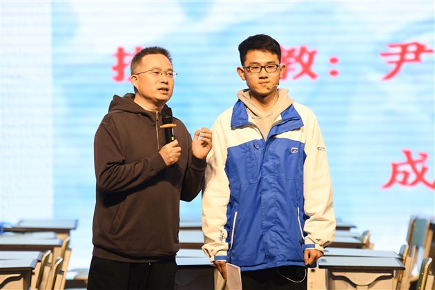 成都市九年级语文教学研讨会在棠外举办