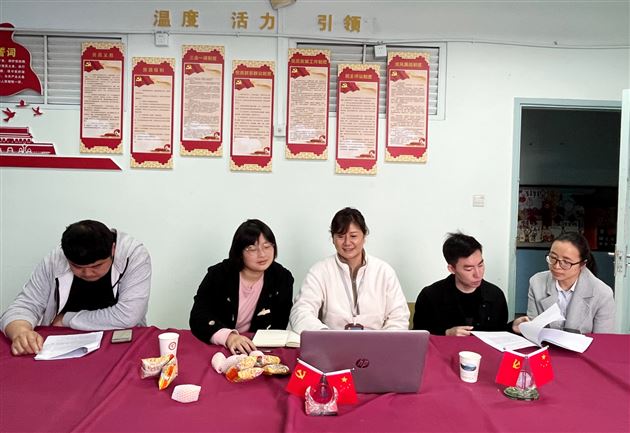 棠外初中道德与法治组夺得双流区原创命题大赛冠军