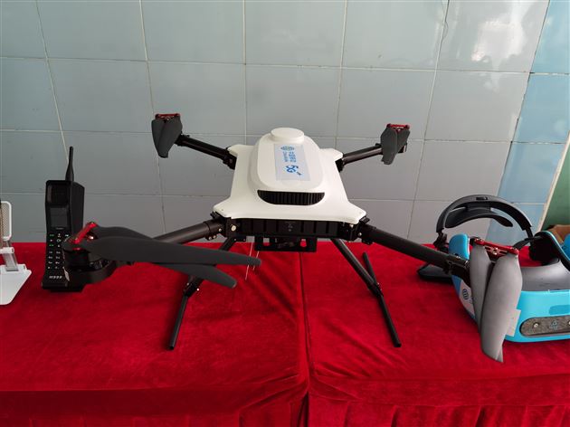 科技赋能 培养创新人才——成都棠湖外语学校“爱成都 迎大运”通信科普活动 