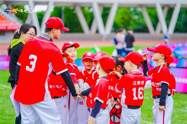 喜报：我园棒垒球队参加四川省第六次幼儿体育大会再获佳绩