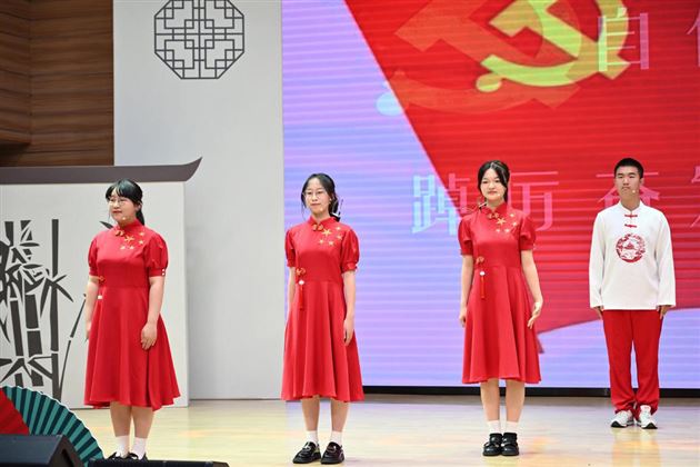 青春诗颂新时代  棠外学子展风采