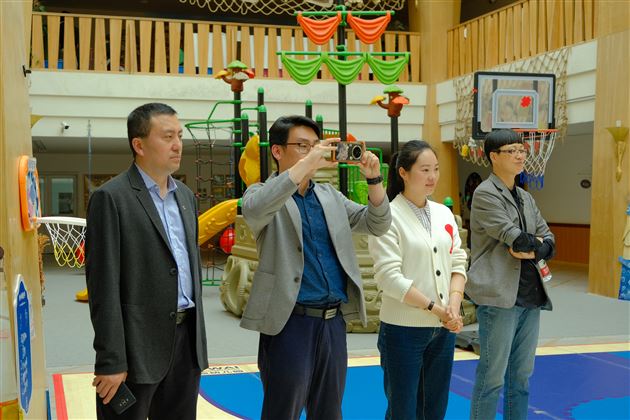 中华全国体育基金会和成都市体育局领导、专家莅临我园调研