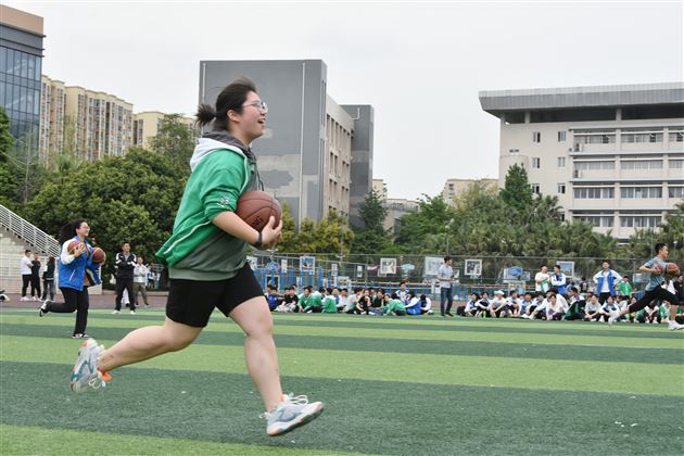 文武之道 一张一弛——棠外初三开展集体项目趣味运动会