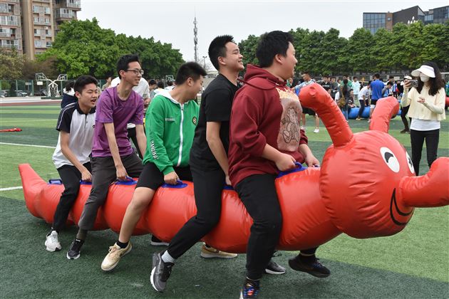 文武之道 一张一弛——棠外初三开展集体项目趣味运动会 