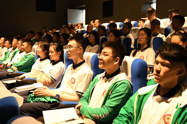 革命情怀 青春信仰——棠外&成都博物馆 2023年五四青年节特别团日活动