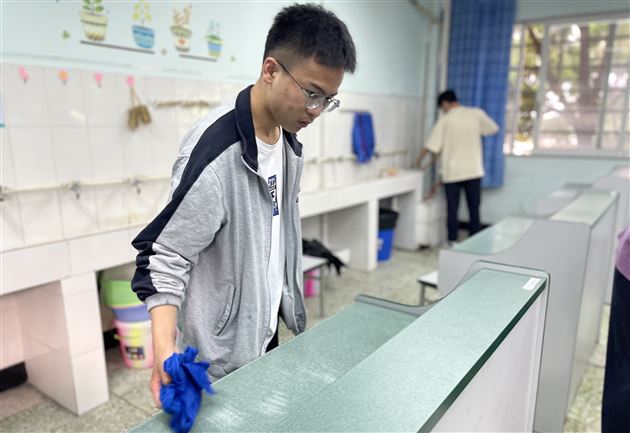 志愿服务 青春行动——棠外2023年五四青年节特别主题团日活动