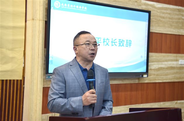 以评促教 以研促修——双流区中小学教务主任高级研修班干部综合素养提升培训视导巡诊活动顺利进行