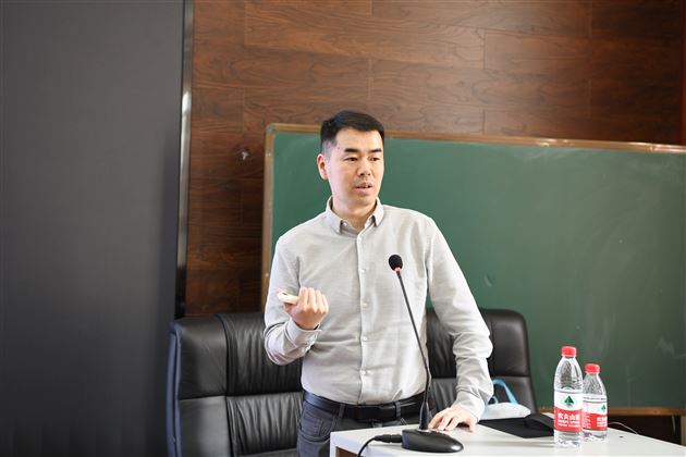 走进前沿科学之微型机械电子系统MEMS——棠外高中生涯规划系列活动之李运甲教授科普讲座