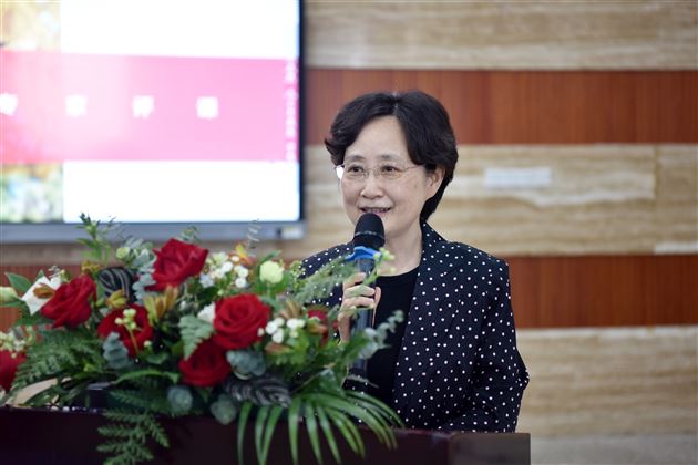 开展课题研究，推进课堂改革，落实贯通培养——棠外高中英语组举行“建设棠外好课堂”专题研讨暨市级课题开题会