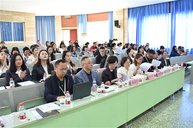 开展课题研究，推进课堂改革，落实贯通培养——棠外高中英语组举行“建设棠外好课堂”专题研讨暨市级课题开题会