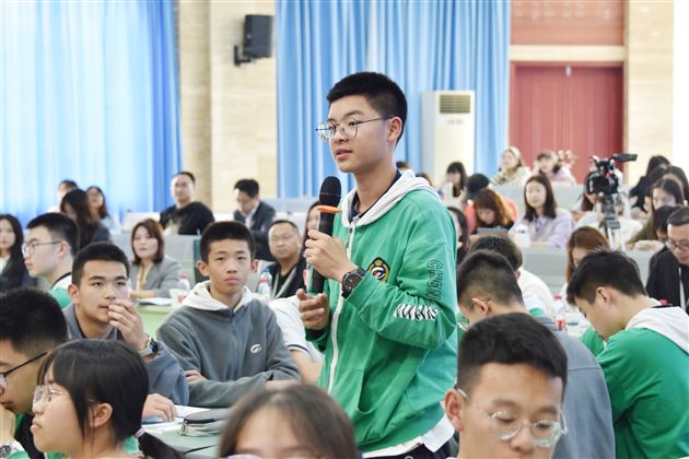 开展课题研究，推进课堂改革，落实贯通培养——棠外高中英语组举行“建设棠外好课堂”专题研讨暨市级课题开题会