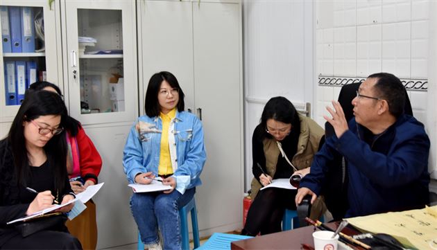 加强家校联系 合力共育英才——棠外高中开展家长进校园活动