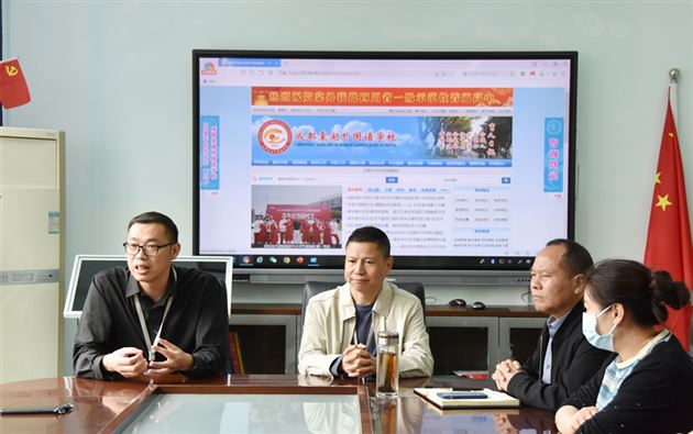 加强家校联系 合力共育英才——棠外高中开展家长进校园活动