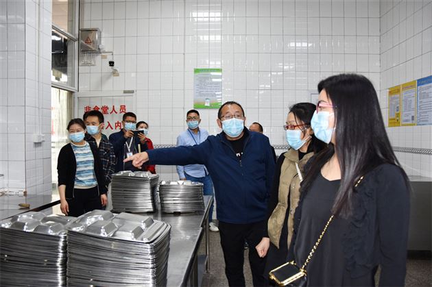 加强家校联系 合力共育英才——棠外高中开展家长进校园活动