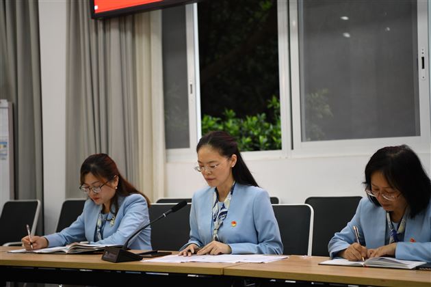 吸纳新党员 凝聚新力量