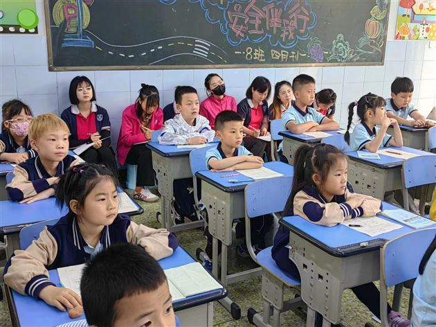 纵深推进  科学衔接——棠外附小开展幼小衔接教研活动