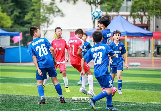 棠外附小勇夺四川省第三届“贡嘎杯”青少年校园足球联赛冠军！