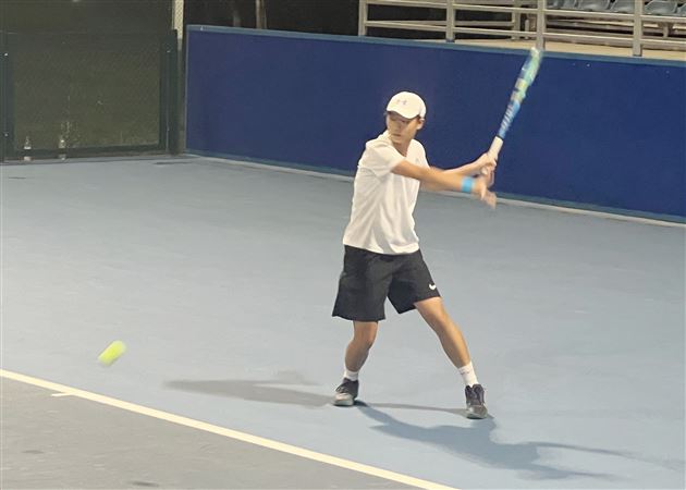 高中组女子冠军胡馨予