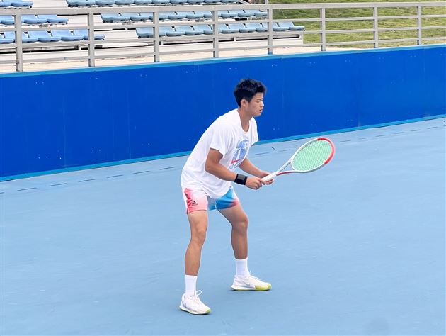 高中组男子单打马颢为