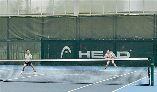 小学甲组混双刘玮馨、胡卓衡