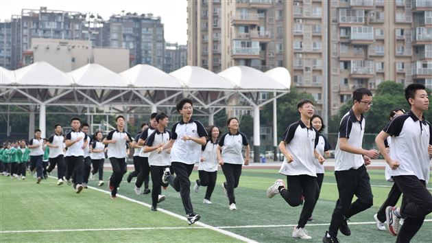 棠外初中举行中考出征仪式