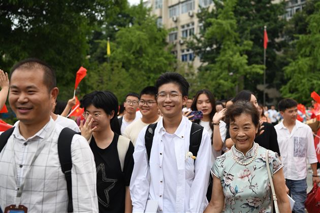 毕业正青春 归来仍少年