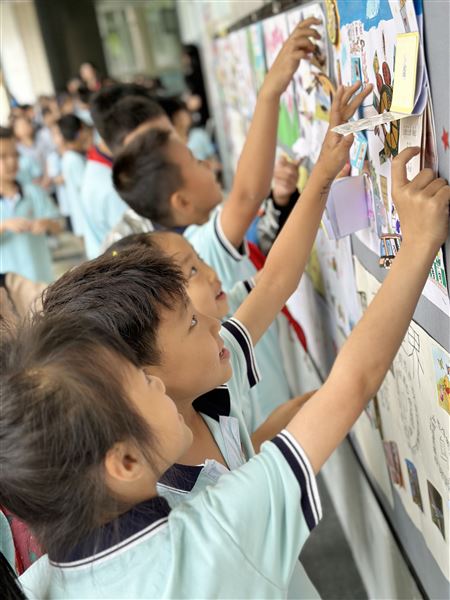 走进动物王国  探索汉字奥秘——记棠外附小一年级语文综合实践活动