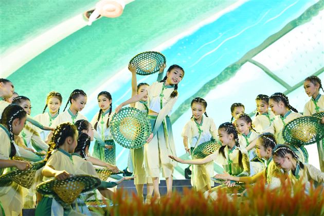 落在生命里的光——棠外附小隆重举行2022--2023学年学生综合素质展示活动