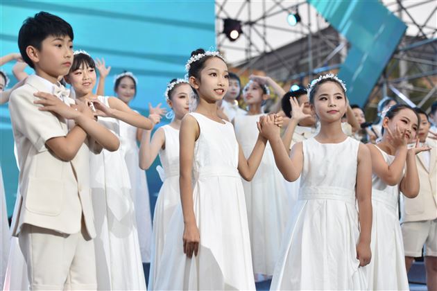 落在生命里的光——棠外附小隆重举行2022--2023学年学生综合素质展示活动