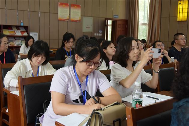 协同育人，推进大中小思政课一体化建设——棠外承办成都市思政种子教师培训活动