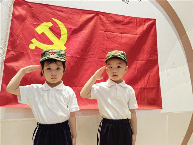 仁智萌宝庆七一 唱响红歌颂党恩