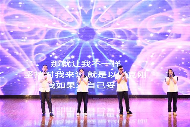 立足新起点，创造新辉煌——记棠外高2021级“零诊”表彰暨高三启动仪式 