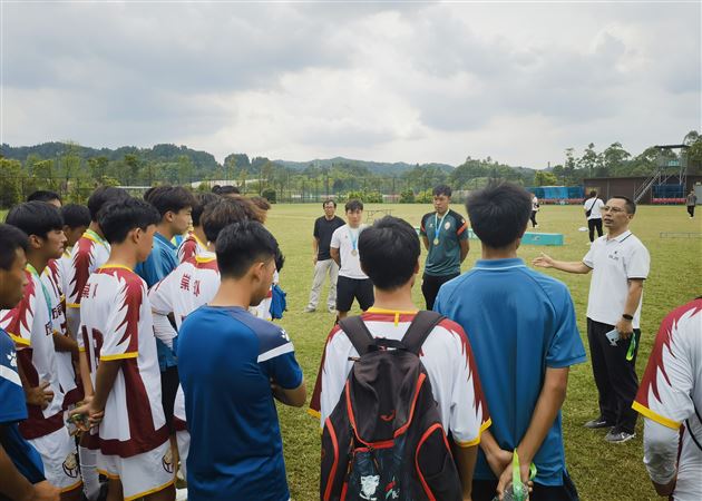 棠外获2023四川省青少年足球锦标赛（U19组）冠军 