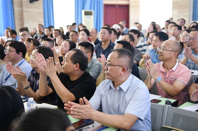 立足新起点创造新辉煌——棠外高中开展2023年秋期初教师培训活动