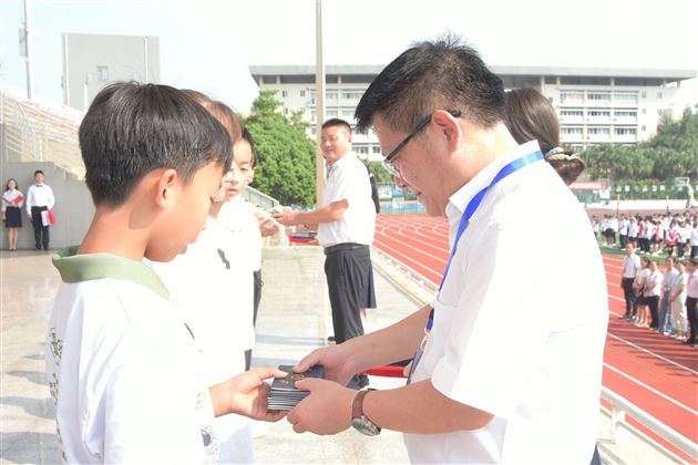 棠外初中举行2023-2024学年度开学典礼