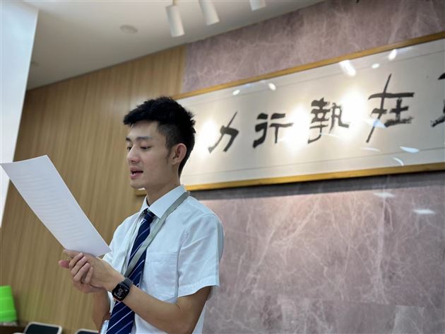 爱，需要智慧的表达——棠外附小刘旭工作室读书活动分享 