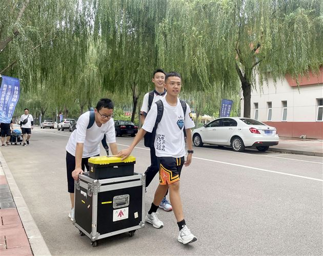 棠外初中学子参加全国青少年科技教育成果展示总决赛喜获一等奖