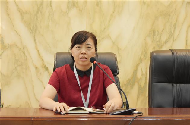 棠外初中公寓主管汪会作开学工作总结与安全培训