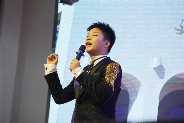 棠外初2021级语文组举行“青春须早为”演讲比赛