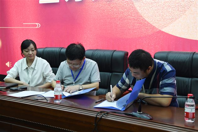 扬帆起航携手并进——棠外召开初2021级初三工作会