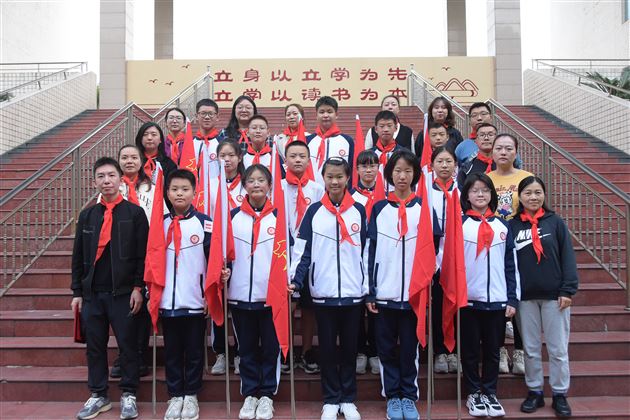 棠外举行初2023级少先队建队仪式