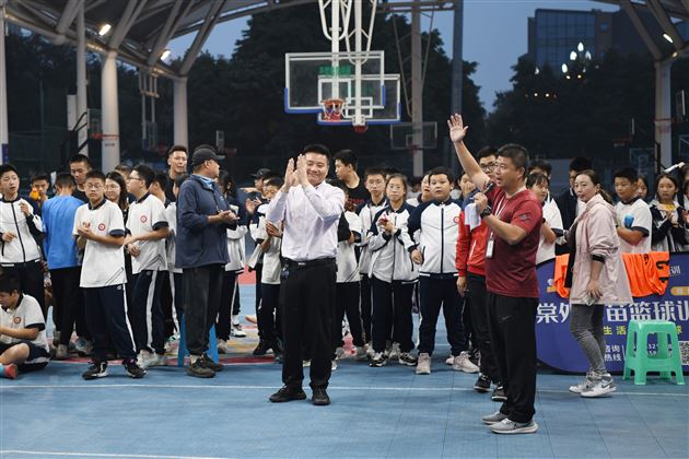 球场绽放激情 献礼棠外校庆—— 棠外初2022级3X3班级篮球联赛圆满收官 