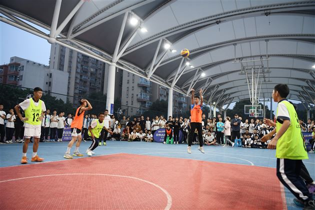 球场绽放激情献礼棠外校庆——棠外初2022级3X3班级篮球联赛圆满收官