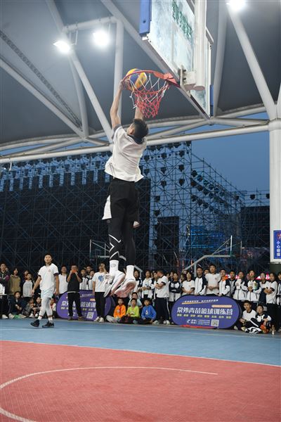 球场绽放激情献礼棠外校庆——棠外初2022级3X3班级篮球联赛圆满收官